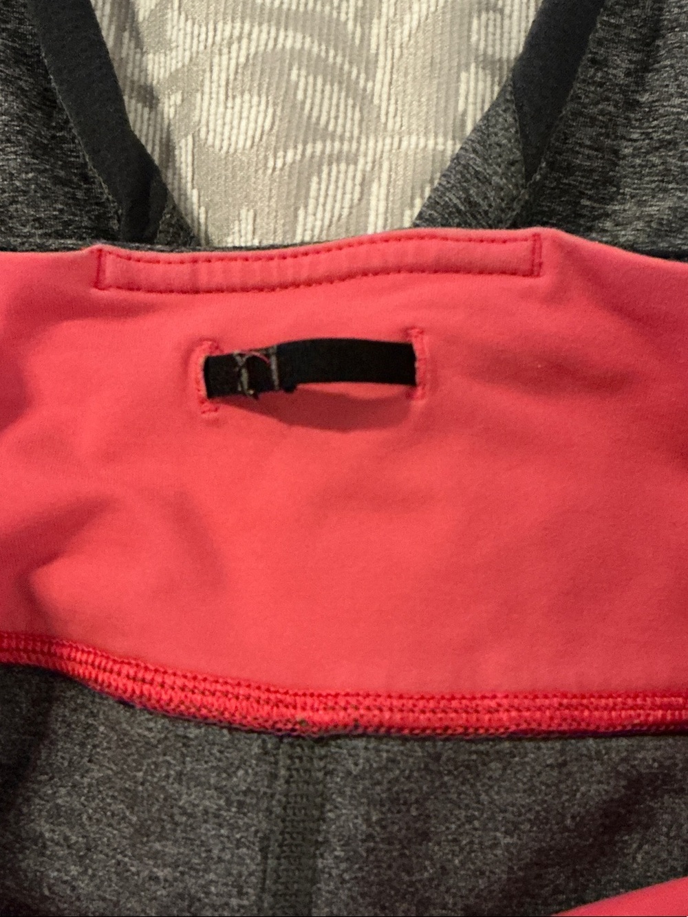 Lululemon Gray Athletic Leggings with Pink Accent - Picture 5 of 7